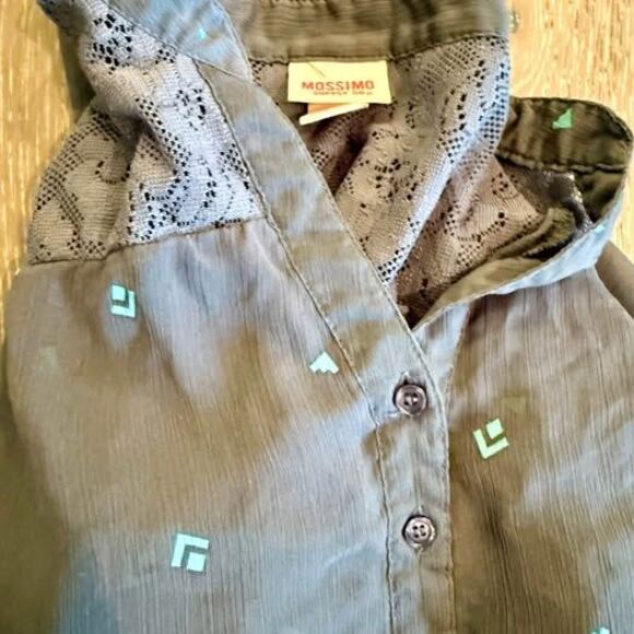 Huge Lot of 21 Women’s Sweaters Dress Casual Shirts Fall/Winter Clothing Sz S/M - Picture 8 of 8